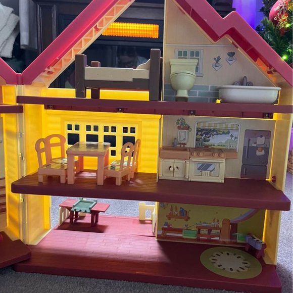 Bluey Ultimate Lights & Sounds Playhouse & Treehouse Set - Picture 5 of 5